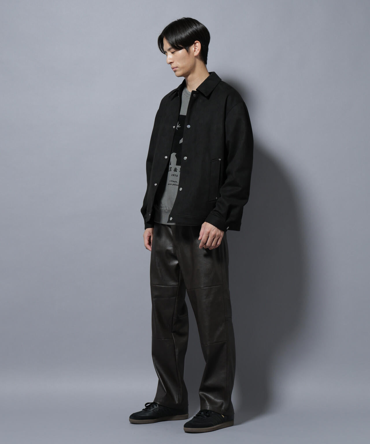 ヴィンテージライクフェイクレザー ダブルニーテーパードパンツ