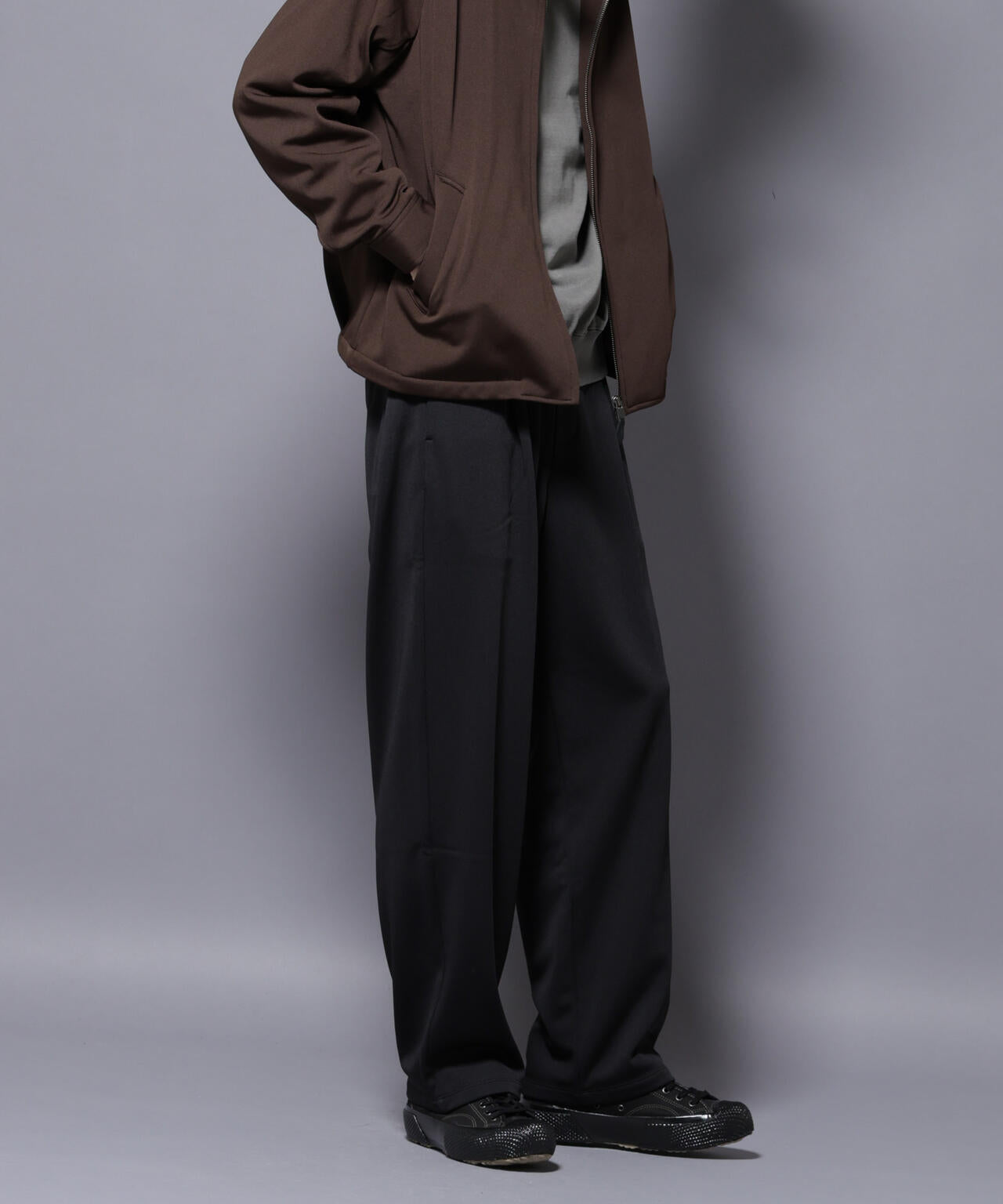 MC｣coveross(R) フリースボンディングワイドパンツ | NANO universe