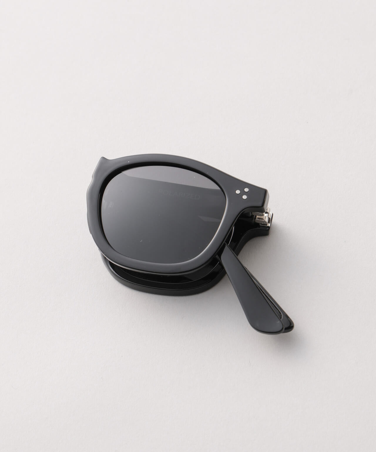 アイウェア/ボストン型　折り畳み式サングラス