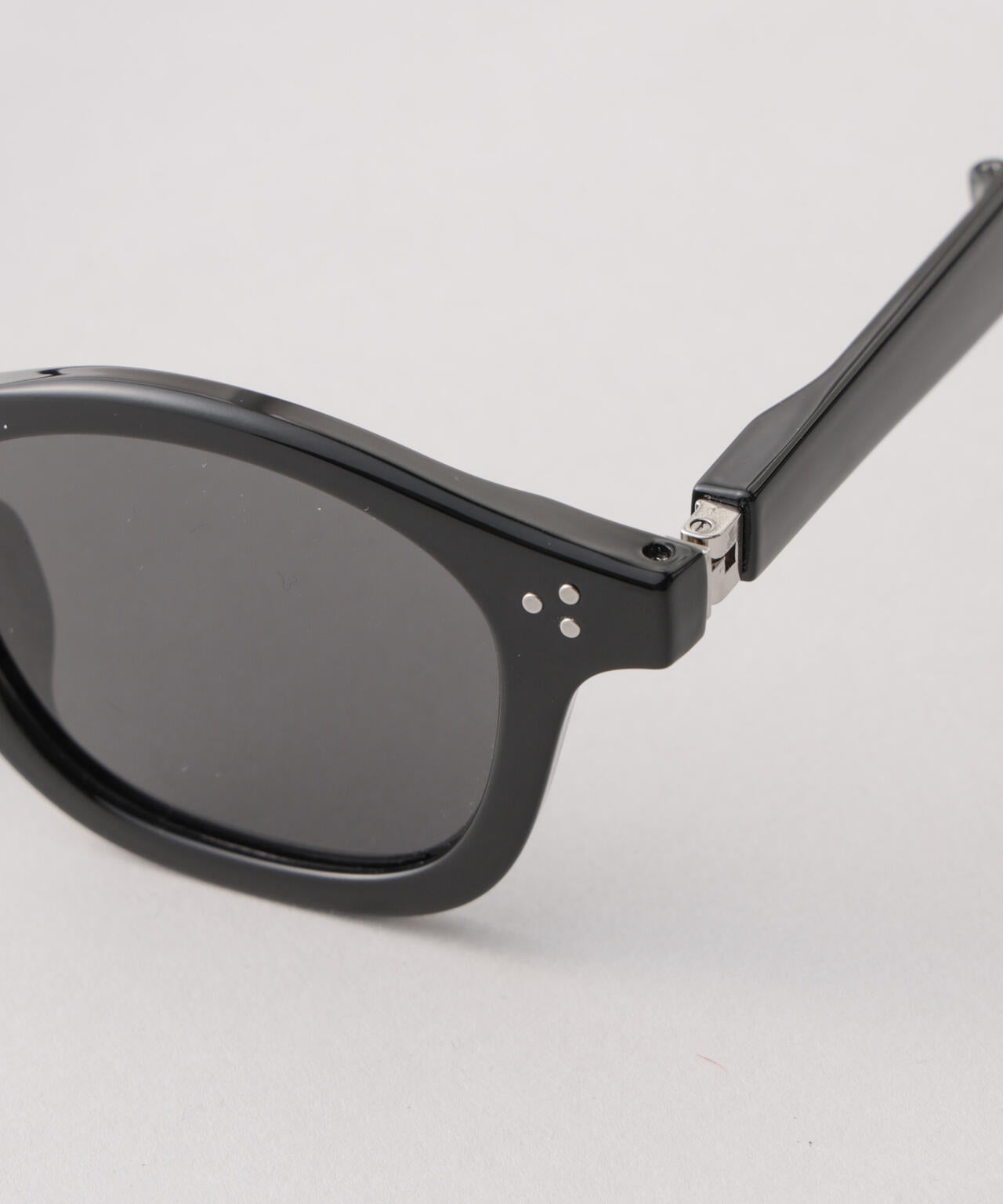 アイウェア/ボストン型　折り畳み式サングラス