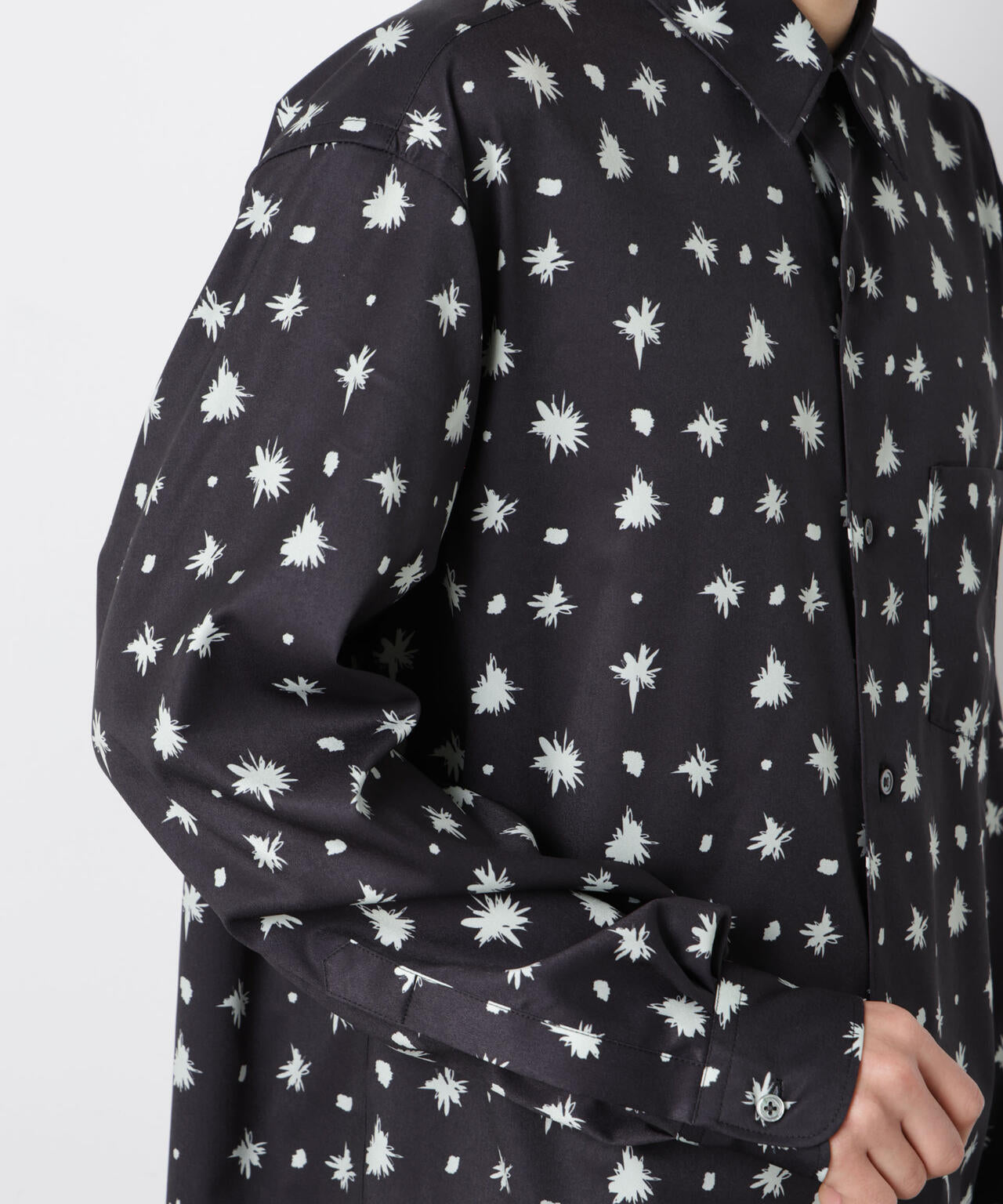 「EDITRIAL PRINT」アートフラワーシャツ
