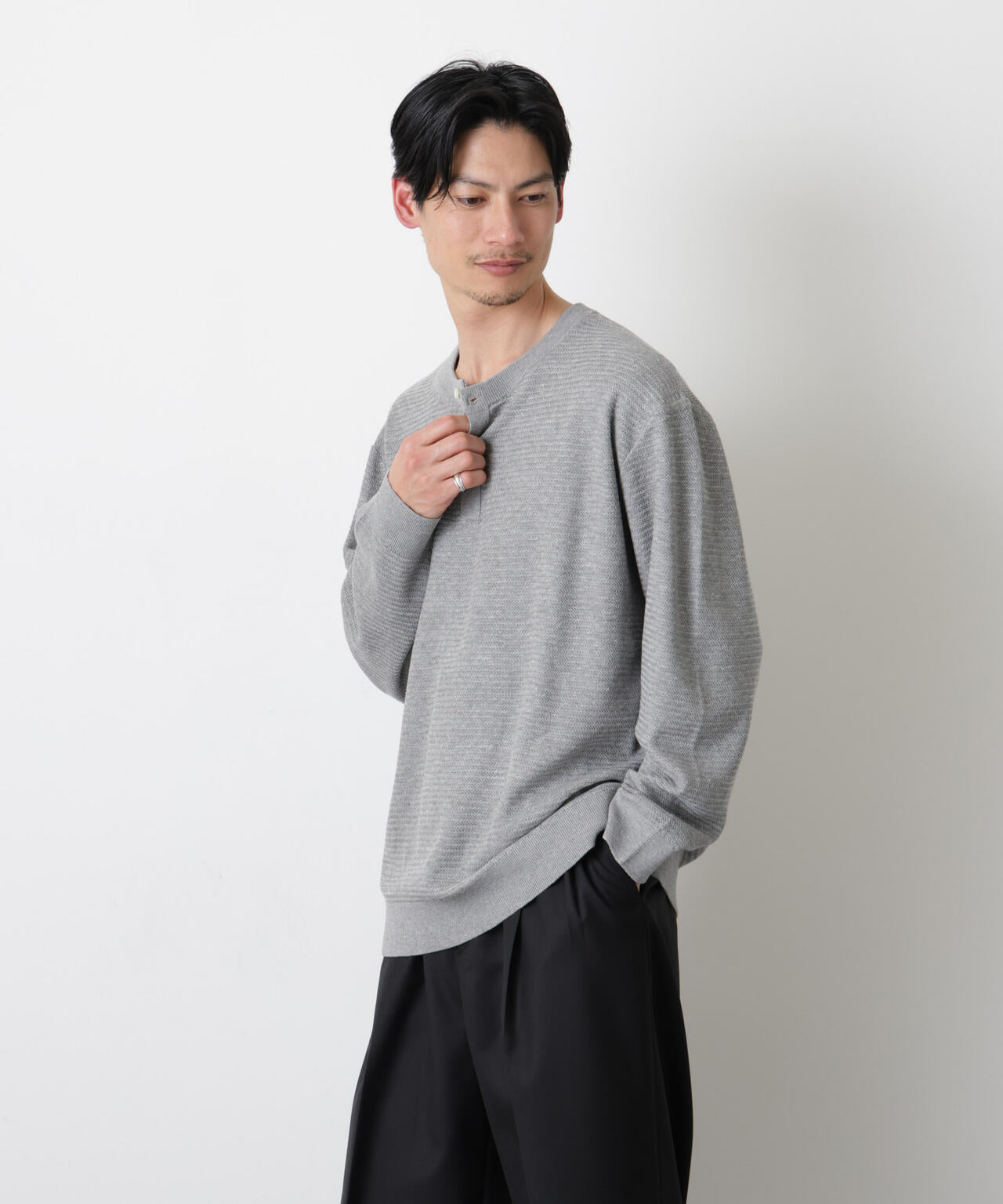 テクスチャーヘンリーネックニット | NANO universe（ナノ・ユニバース