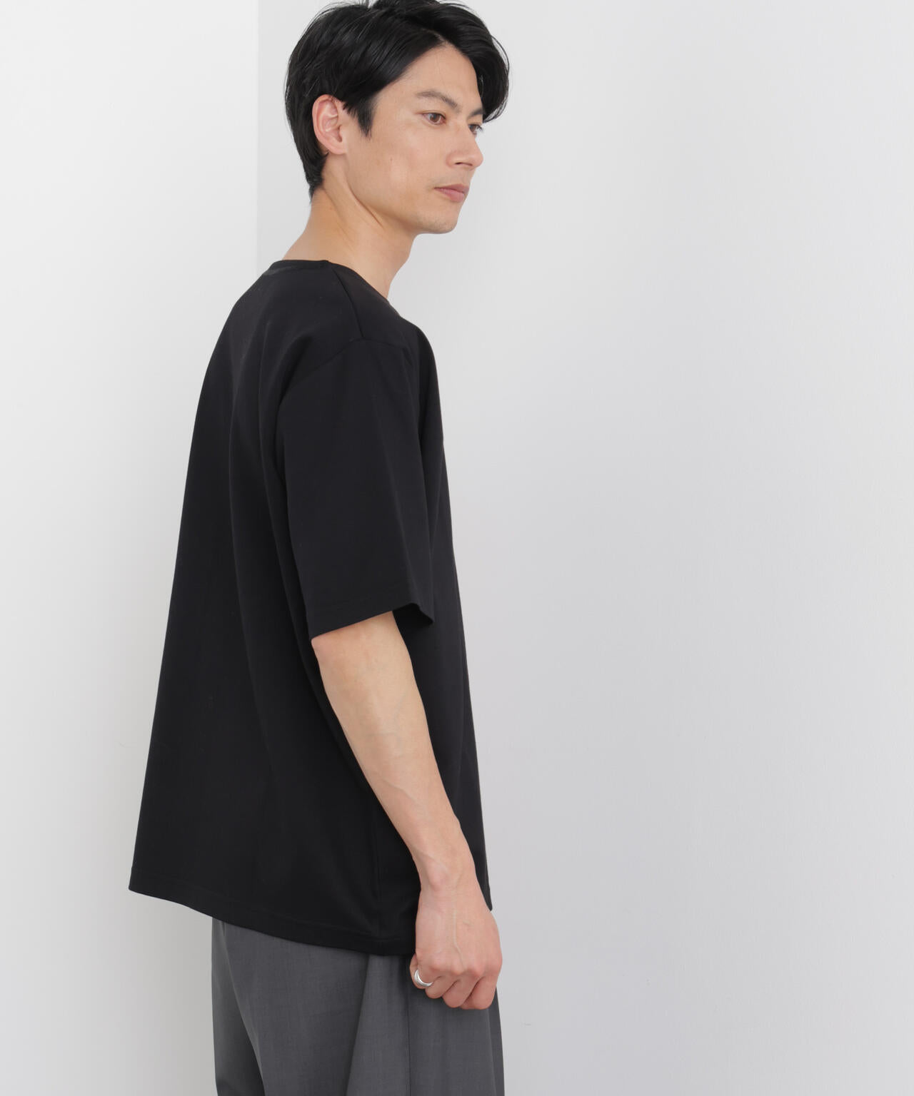 モクロディ ボートネック Tシャツ