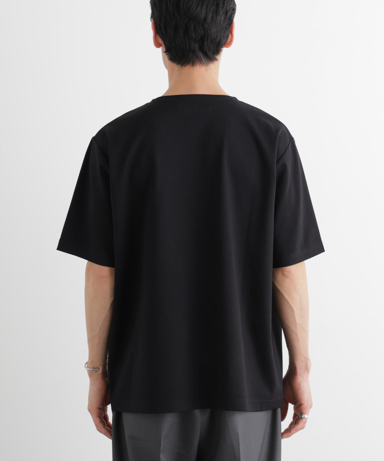 モクロディ ボートネック Tシャツ