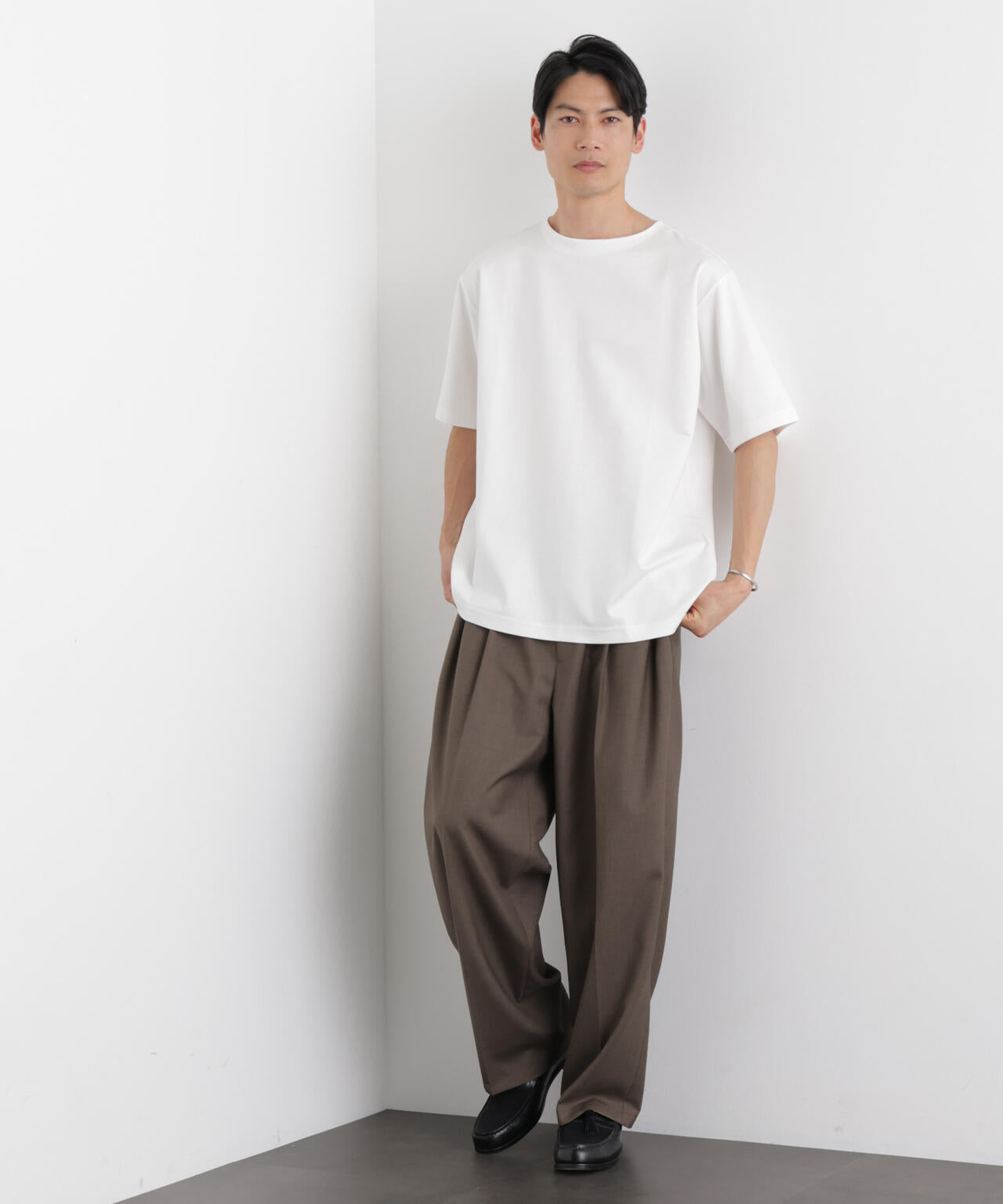 モクロディ ボートネック Tシャツ