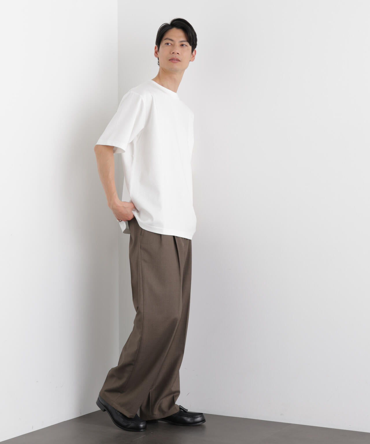 モクロディ ボートネック Tシャツ