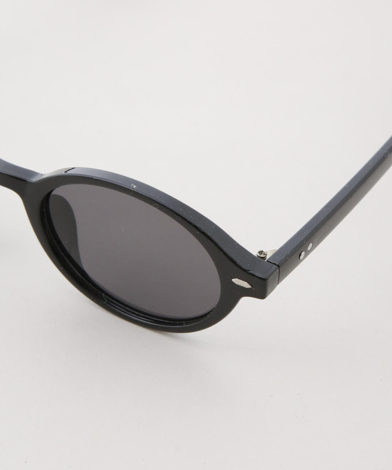 アイウエア サングラス/オーバル型 セルフレーム