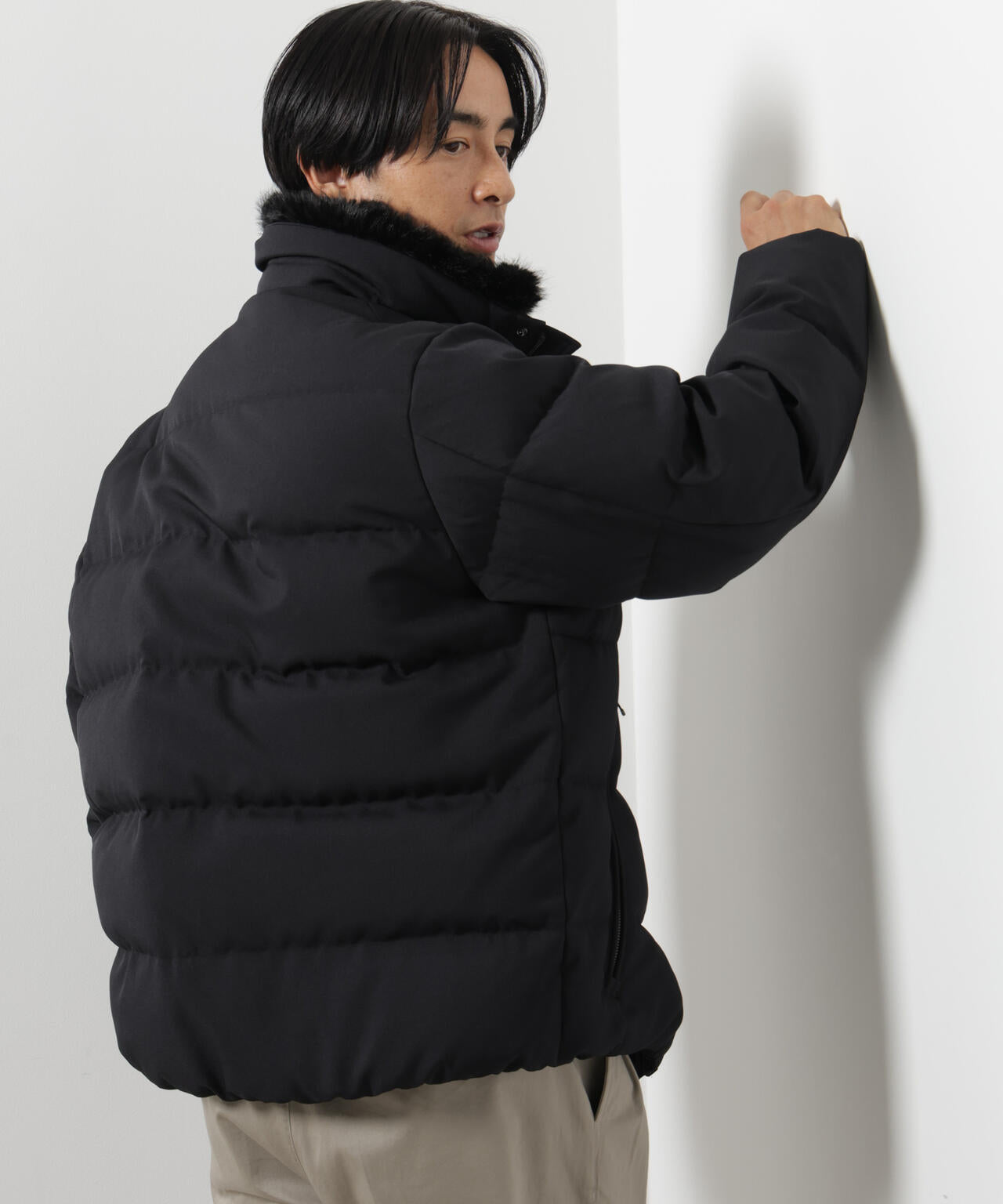 西川ダウン(R)」サージフェイクファーカラーショートダウン | NANO