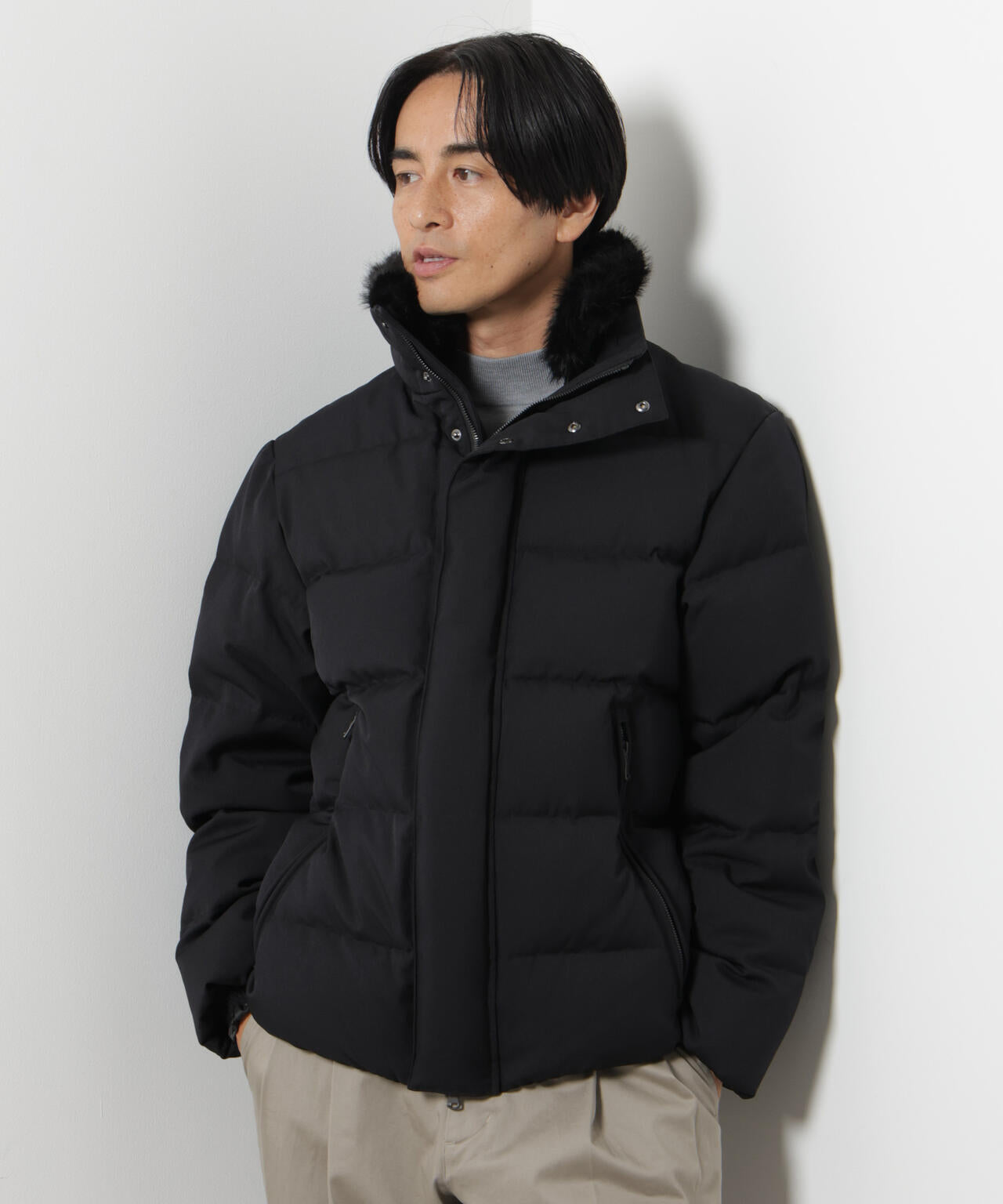 西川ダウン(R)」サージフェイクファーカラーショートダウン | NANO