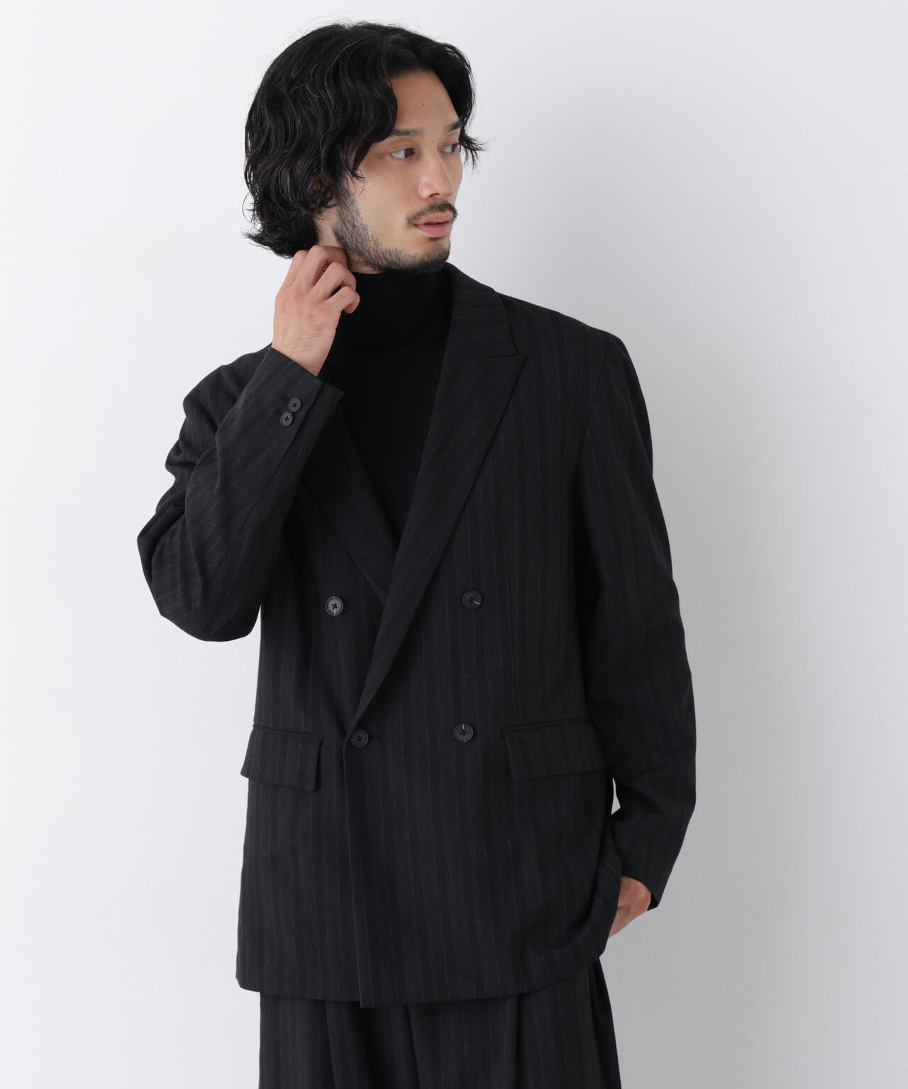 181cm　B:75 W:73 H:90 着用サイズ：L