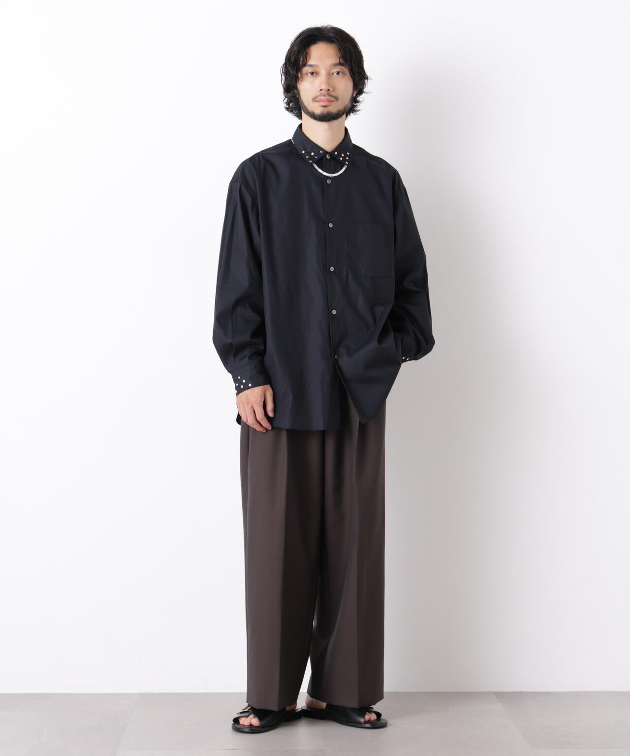 ｢ASSEMBLANC｣ スタッズシャツ