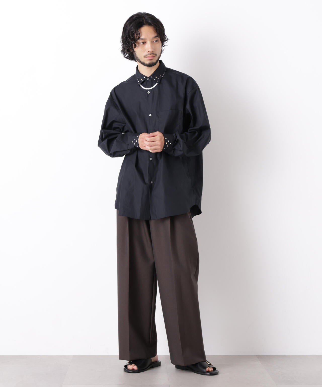 ｢ASSEMBLANC｣ スタッズシャツ