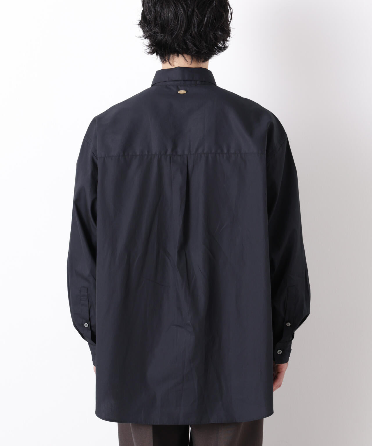 ｢ASSEMBLANC｣ スタッズシャツ