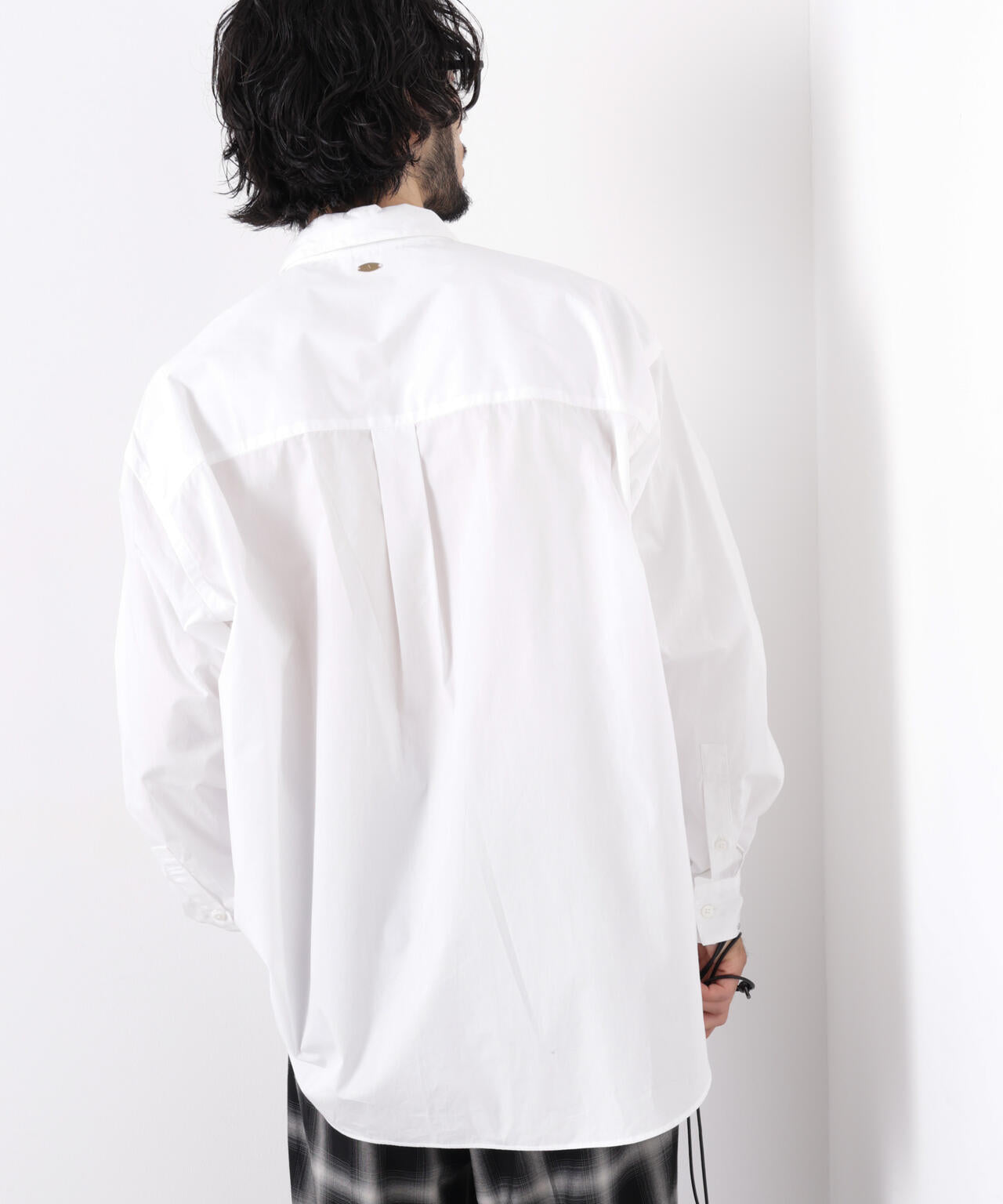 ｢ASSEMBLANC｣ スタッズシャツ