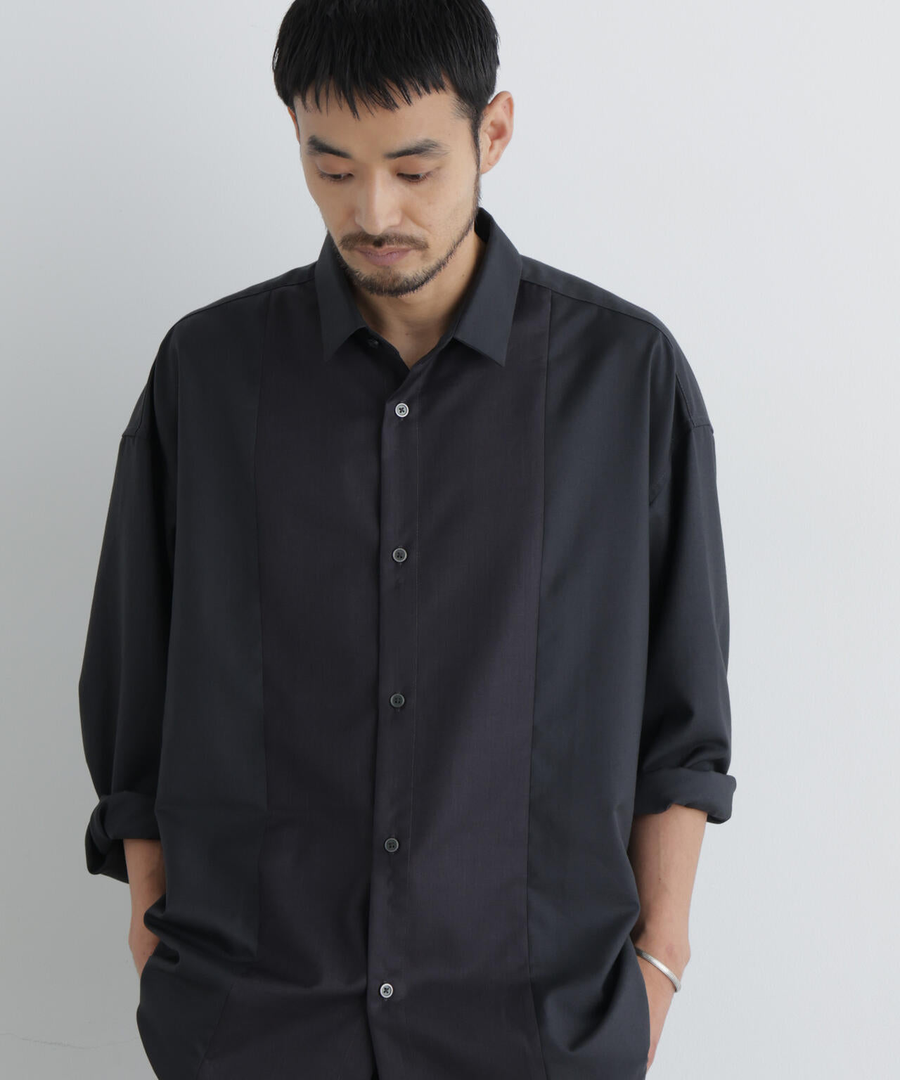 180cm　B:89 W:70 H:91 着用サイズ：L