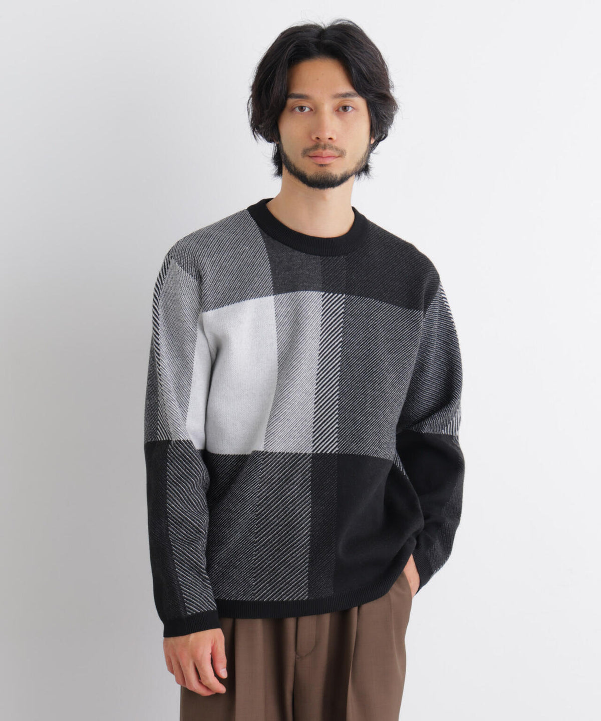 181cm　B:75 W:73 H:90 着用サイズ：L