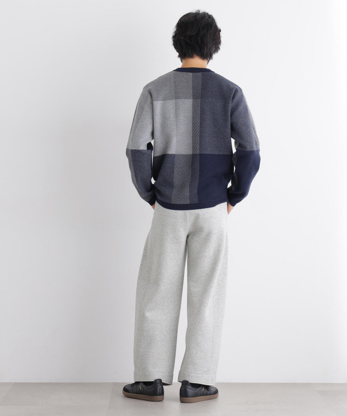 ブロックチェッククルーネックニット