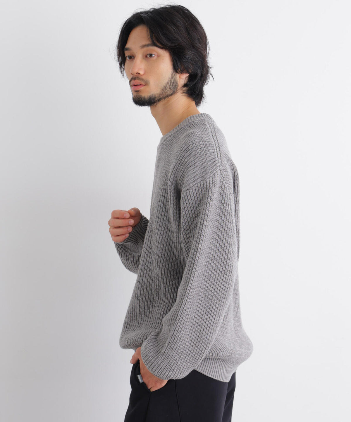 コットンMIXバルキークルーネックニット
