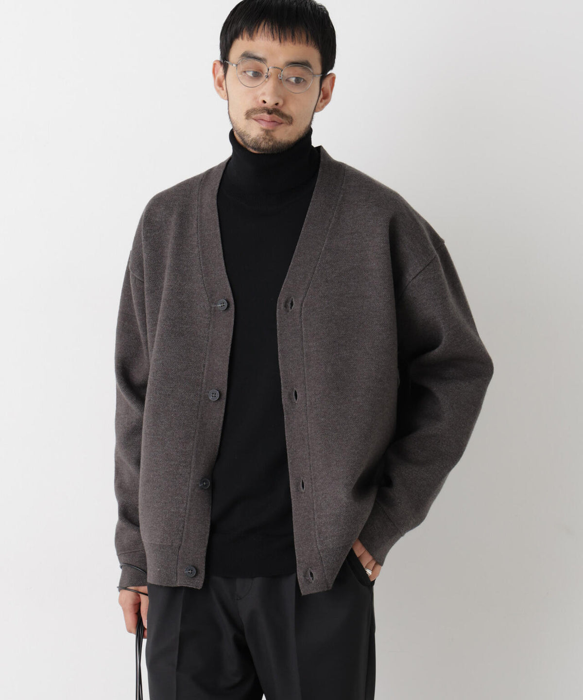 180cm　B:89 W:70 H:91 着用サイズ：L