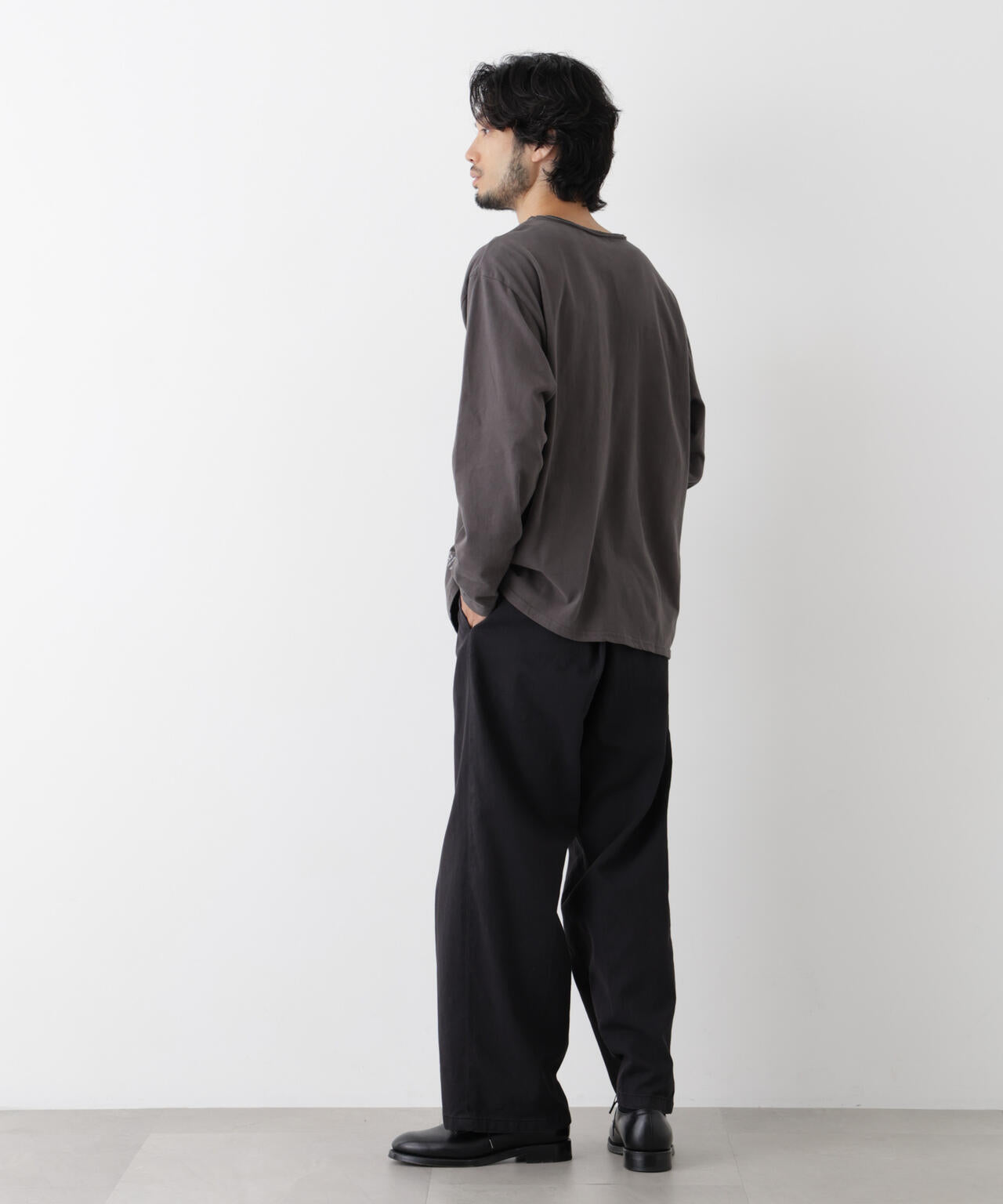 「surplus」デザインヘンリーネックTシャツ 長袖