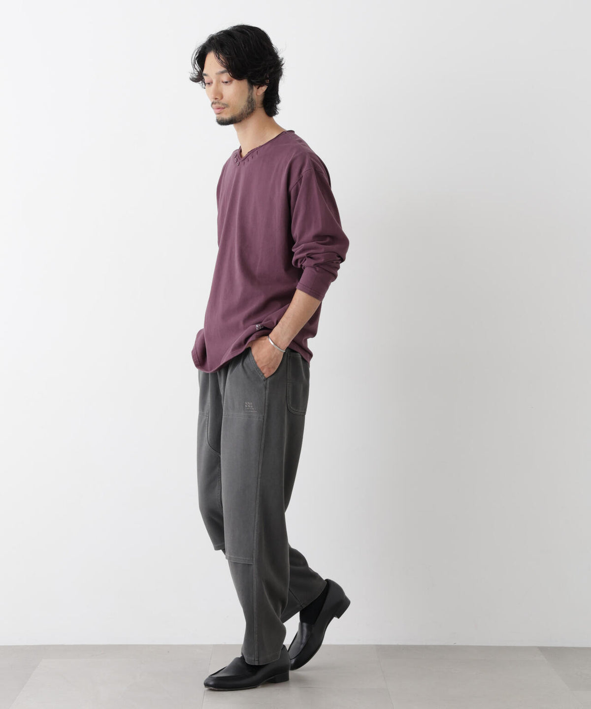 「surplus」デザインヘンリーネックTシャツ 長袖