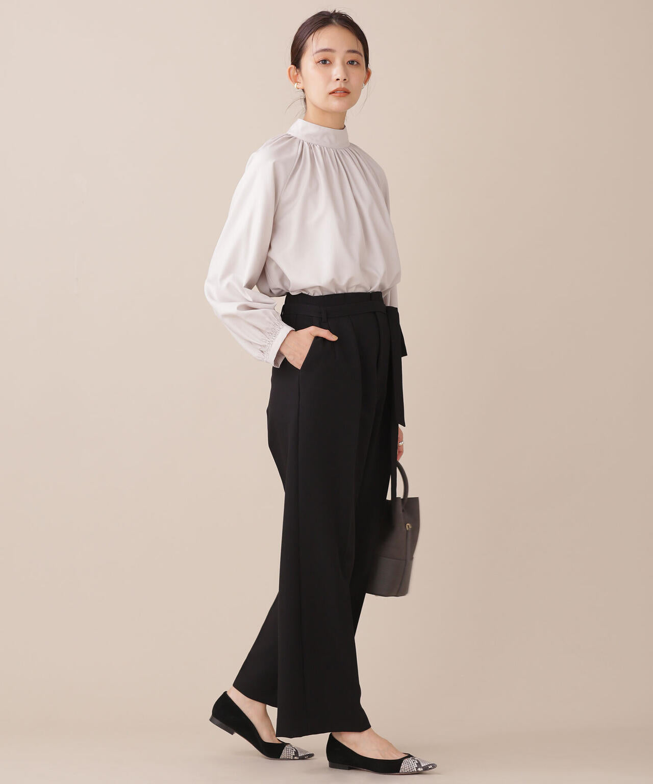 ハイウエストストレートワイドパンツ