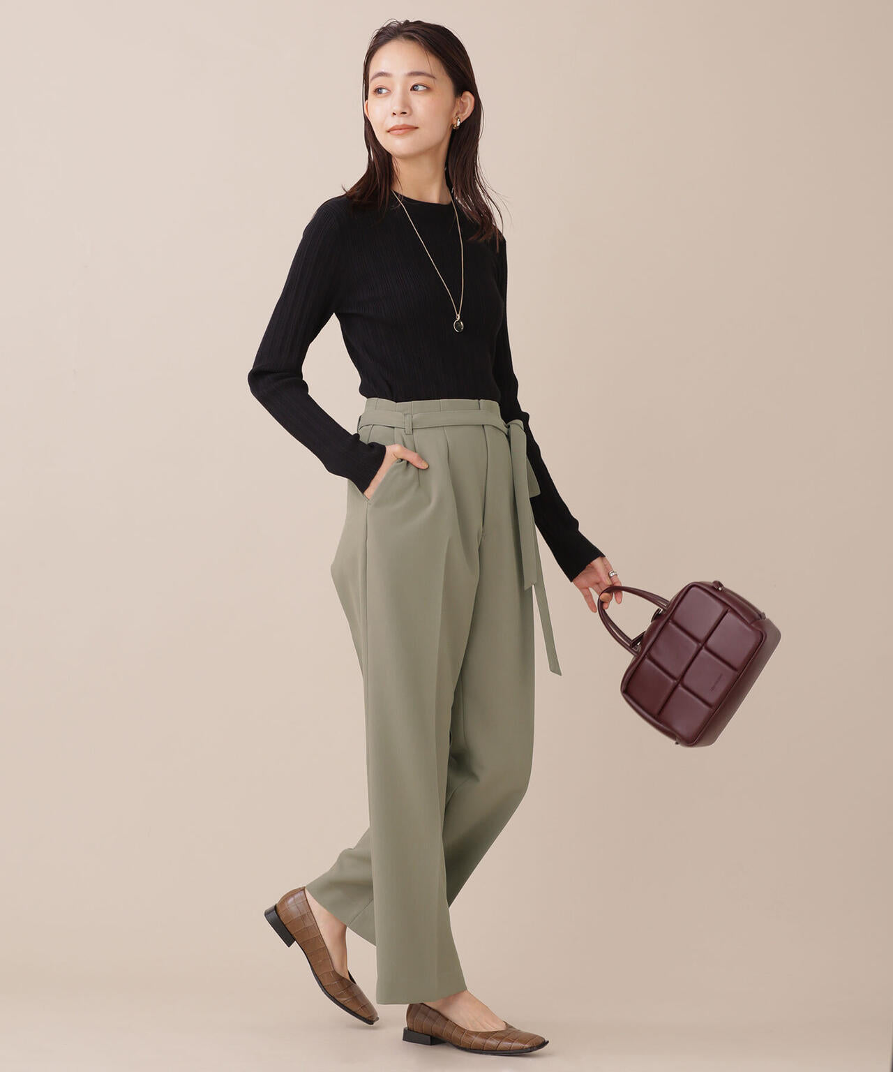 ハイウエストストレートワイドパンツ