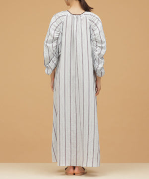 493c1940-eb99-5402-9b4b-c3a4992cc942_Image