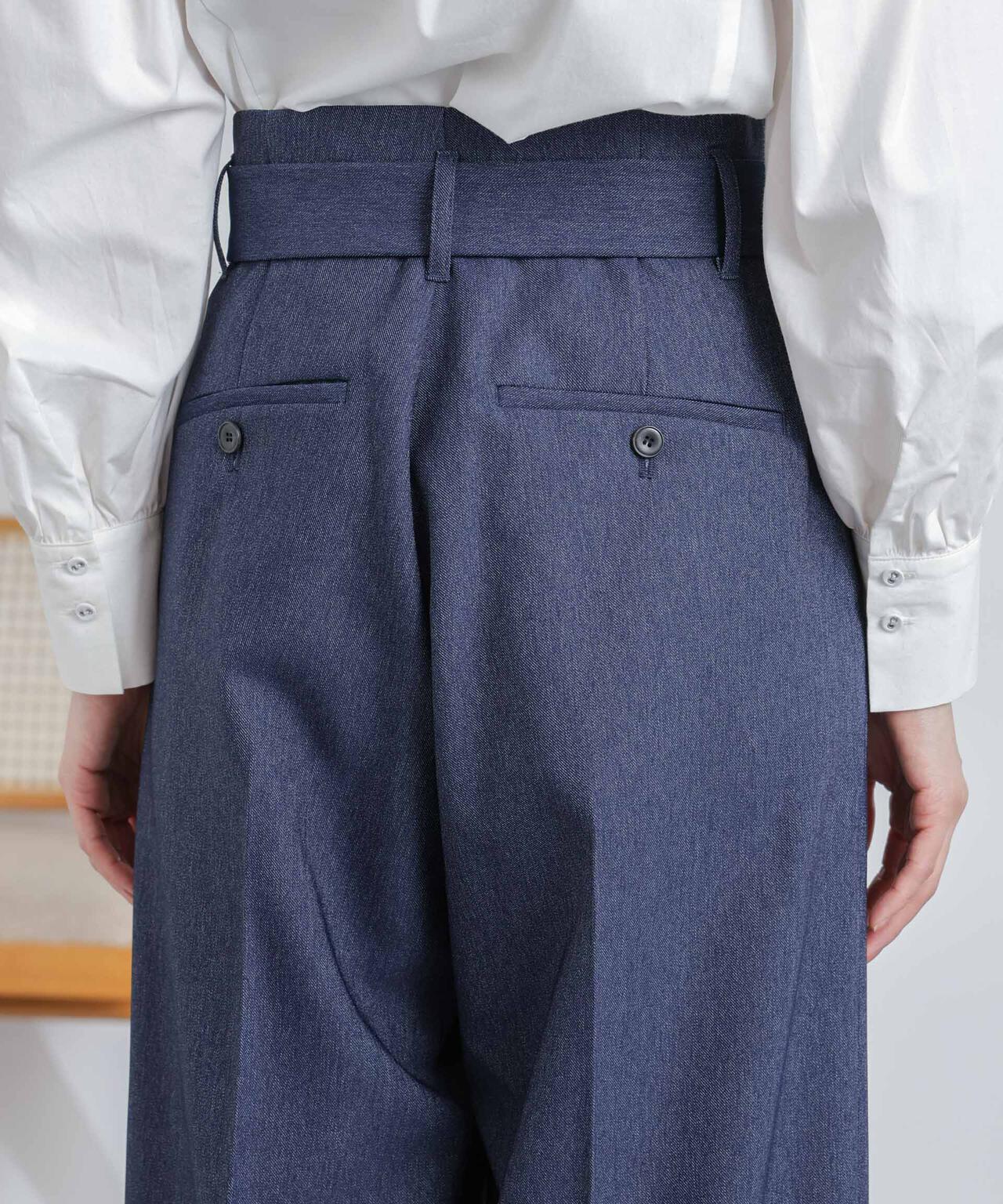 共ベルト付きハイウエストパンツ