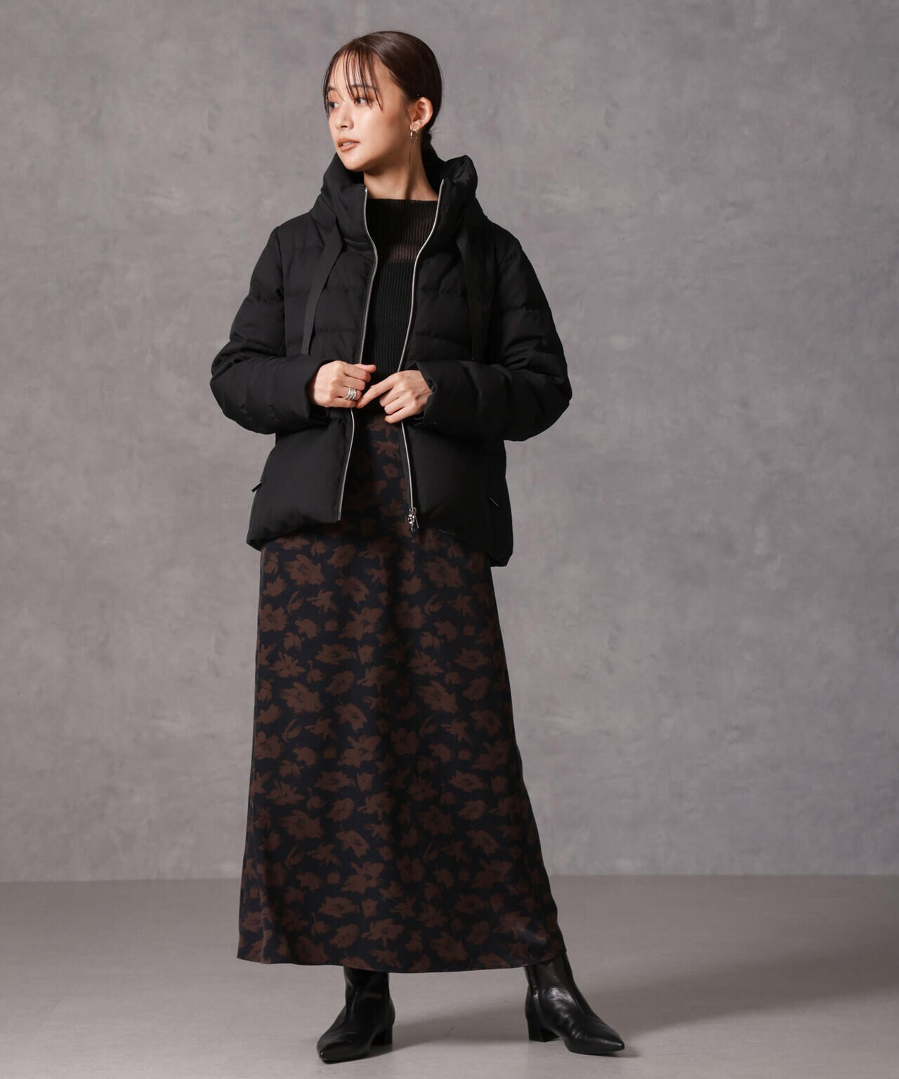 西川ダウン(R)」サージスタンドカラーショートダウン | NANO universe