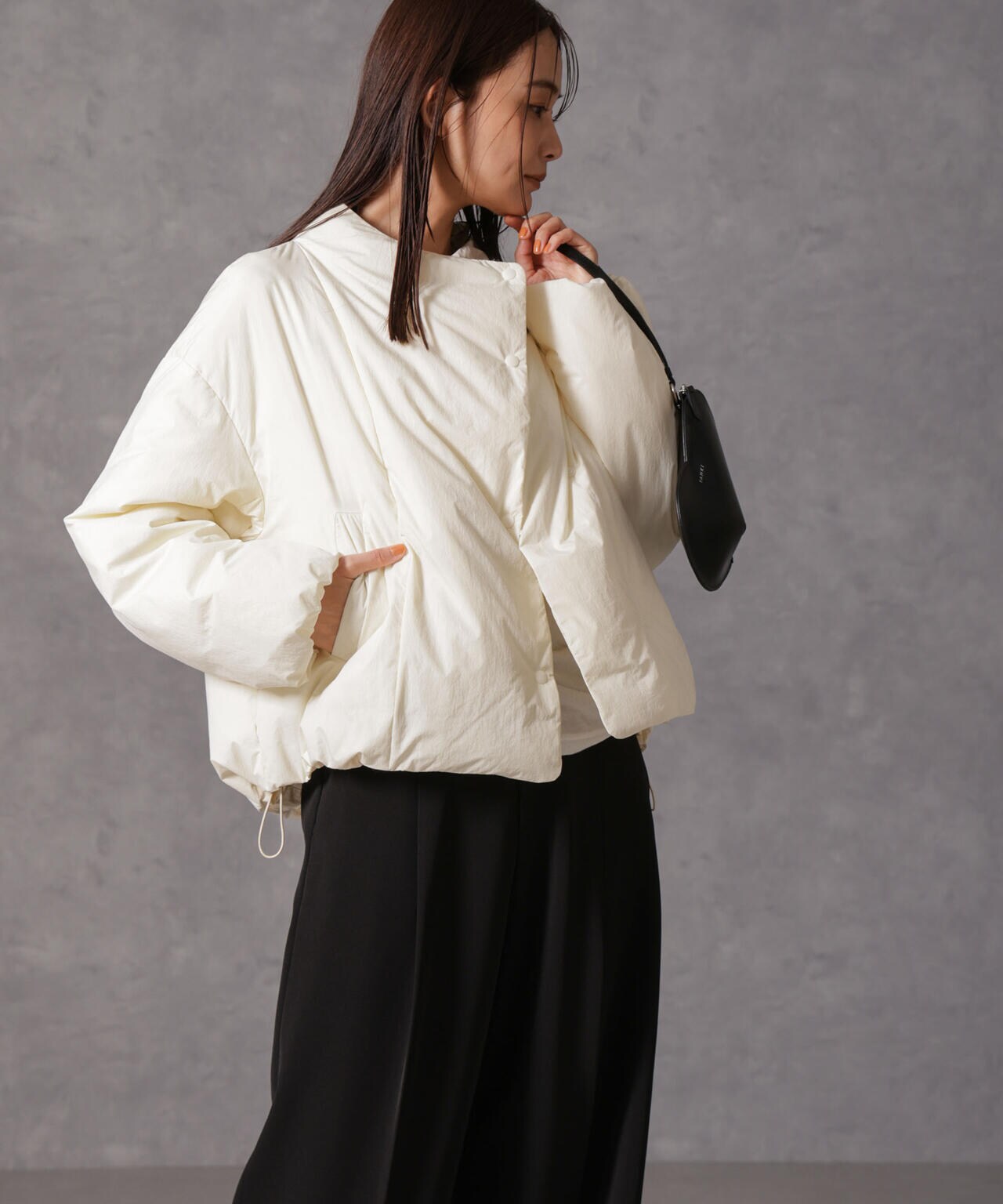 ティムタムナノユニバース　西川ダウン　ハイネックショートジャケット　白 西川ダウン(R)」ハイネックショートジャケット | NANO universe