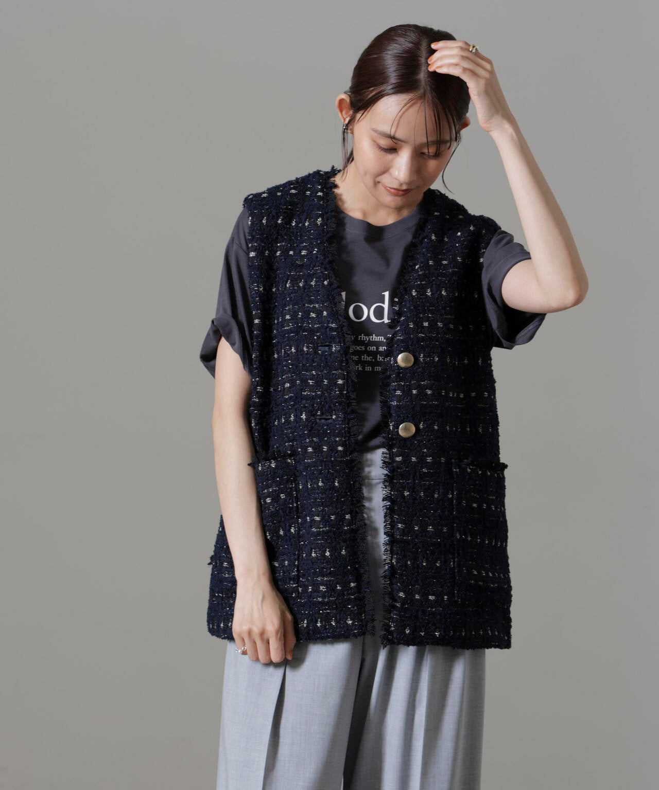 natonatoページですෆ Vネックツイードジレ | NANO universe（ナノ・ユニバース） ｜【公式