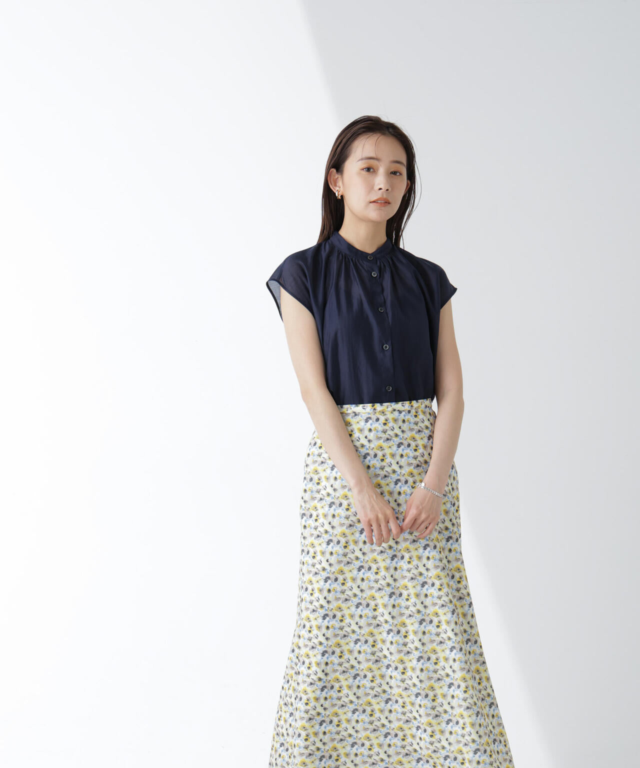 シアーサテンスタンドギャザーブラウス(セットアップ可)