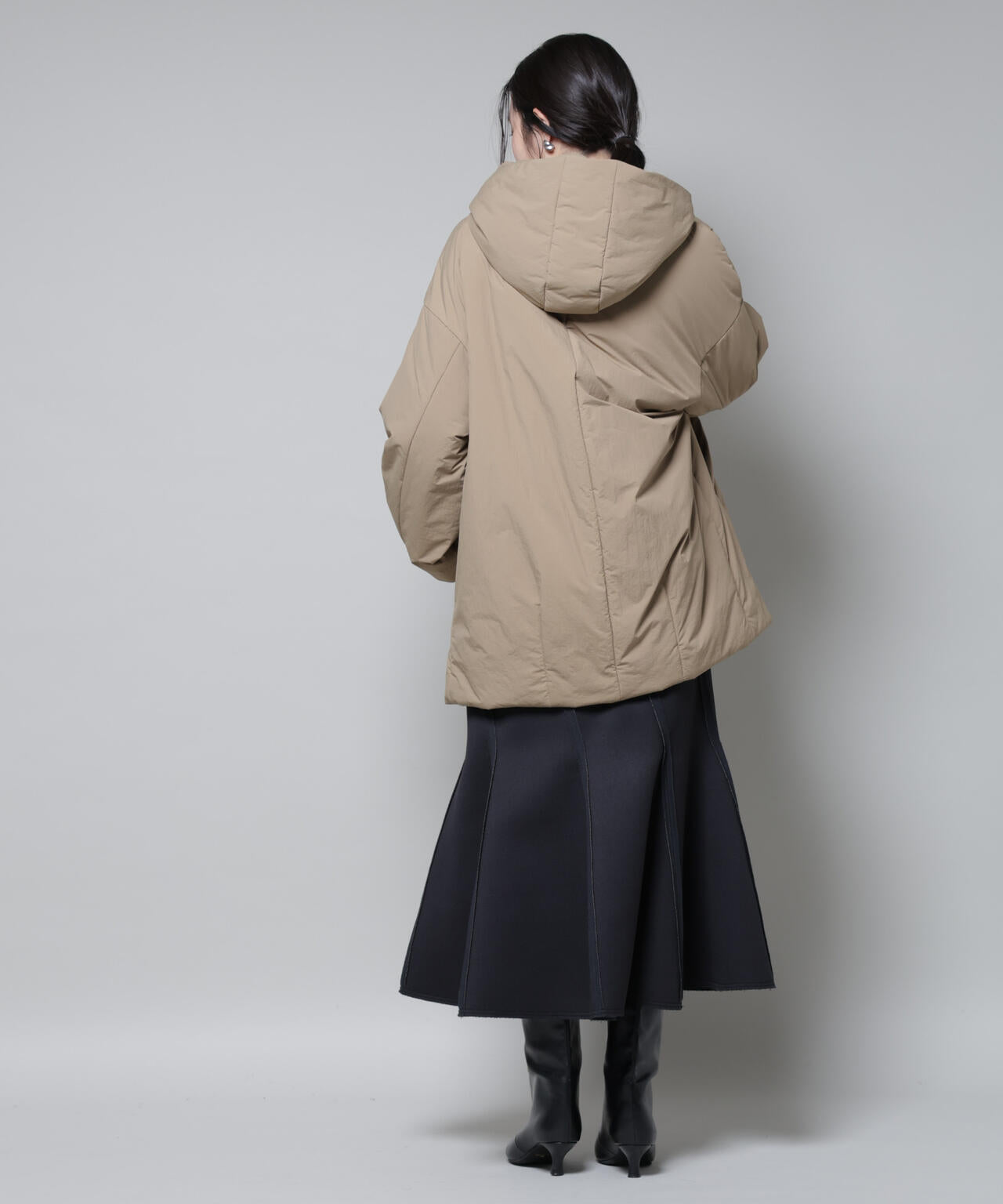 ETHERMALOFT(R)AEROGEL 中綿フードコクーンコート