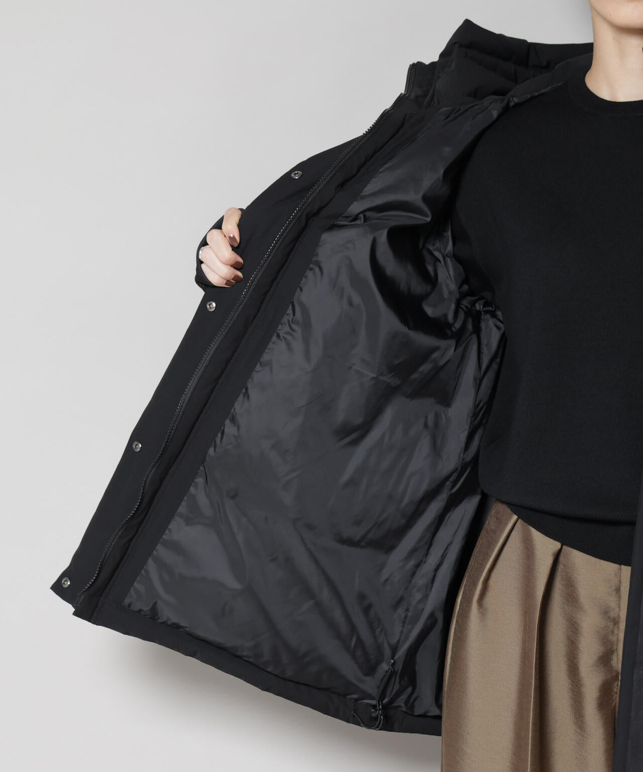 「西川ダウン(R)」ソロテックスAラインダウン