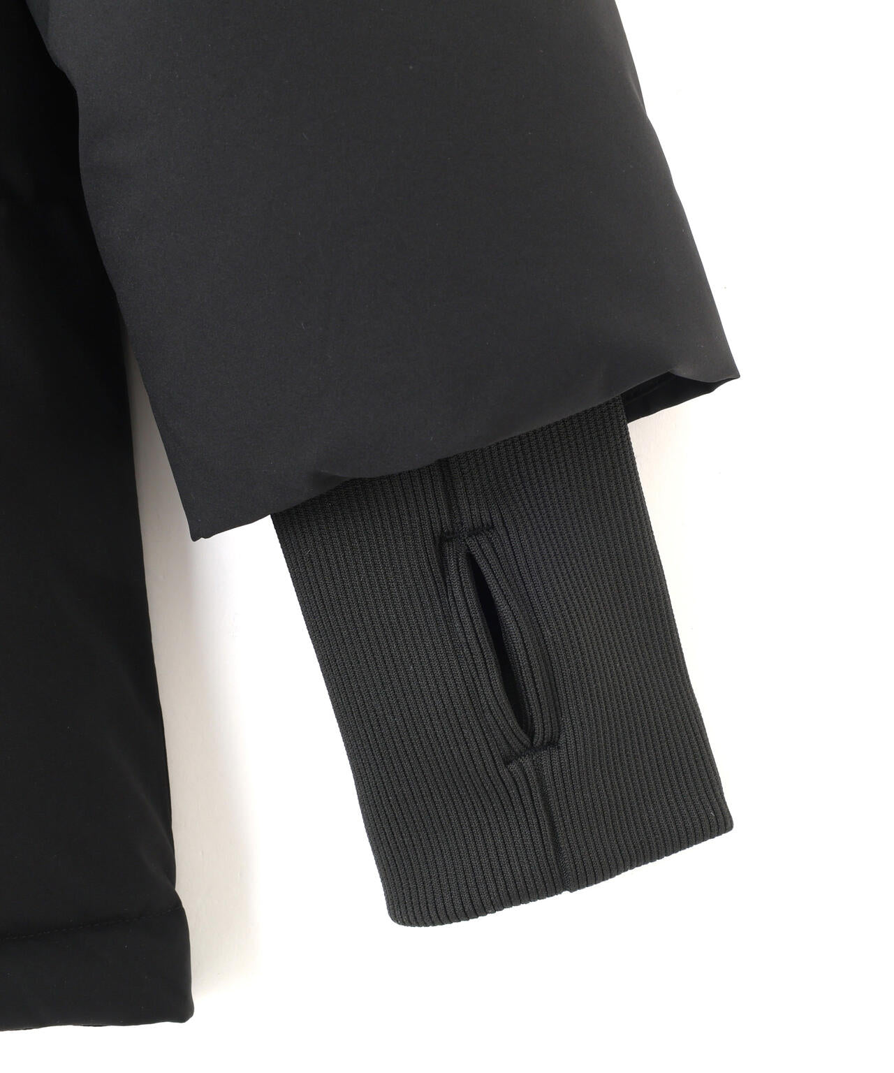 「西川ダウン(R)」ソロテックスAラインダウン