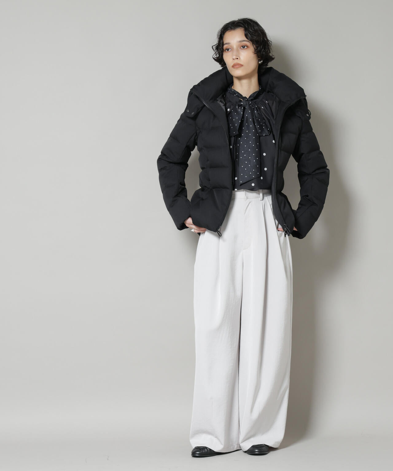 「西川ダウン(R)」サージショートダウン