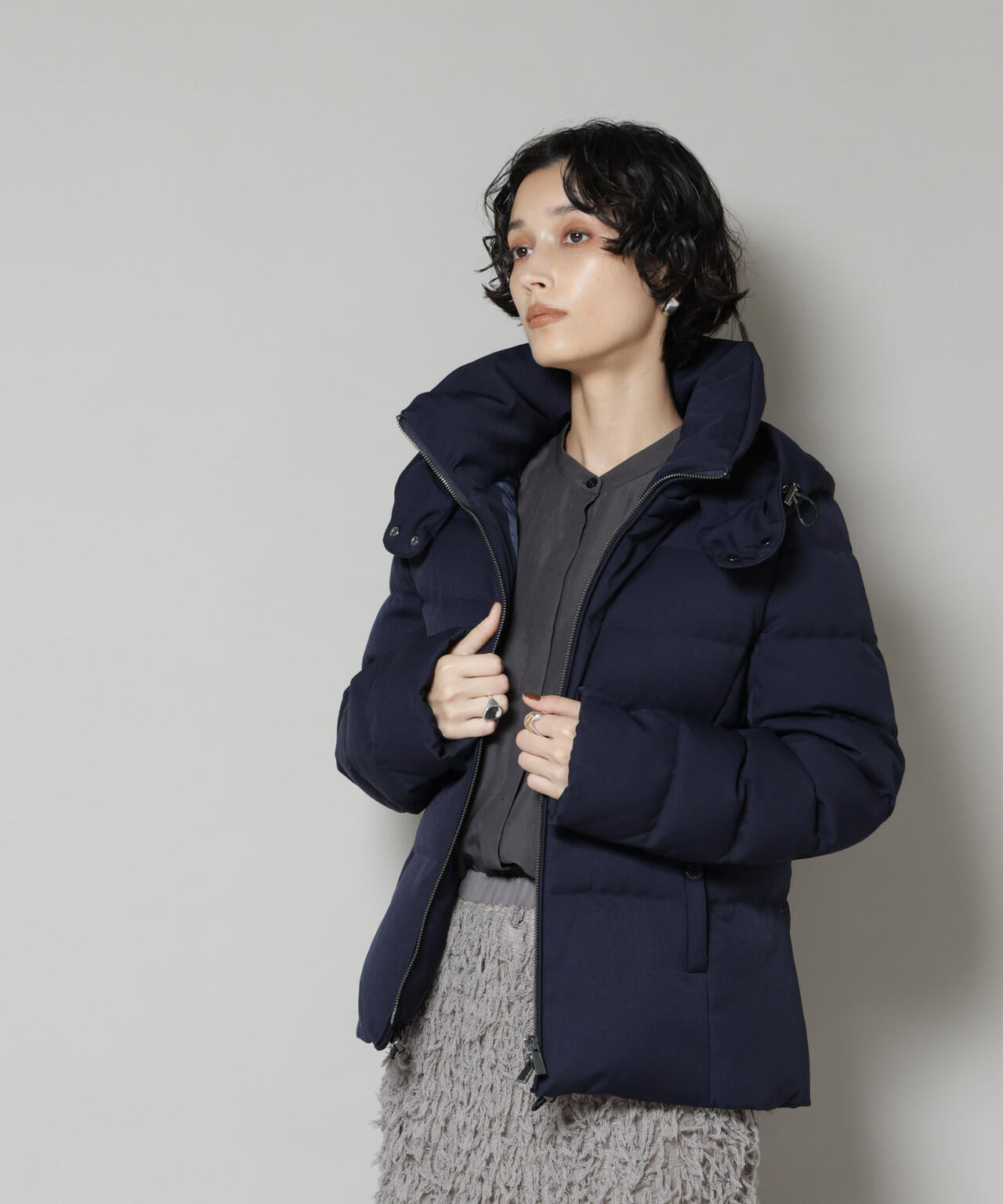 「西川ダウン(R)」サージショートダウン