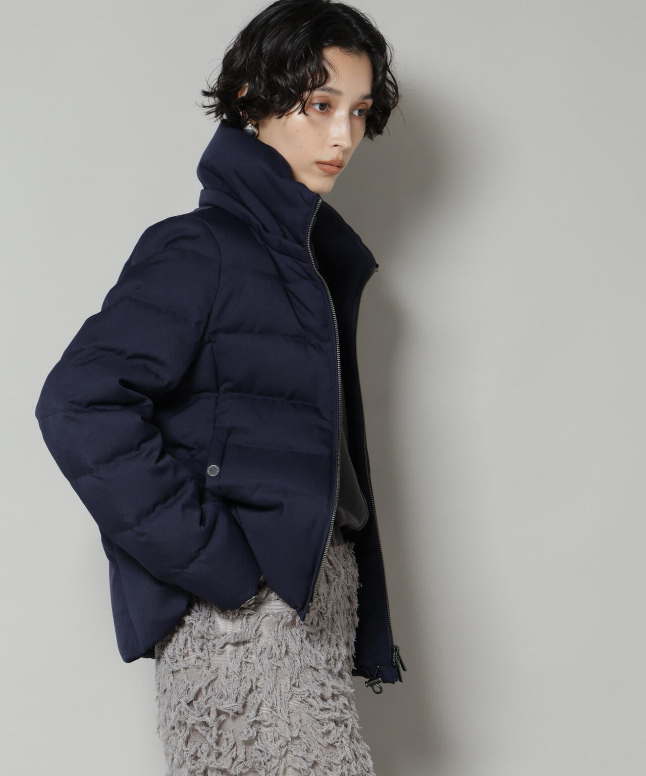 「西川ダウン(R)」サージショートダウン