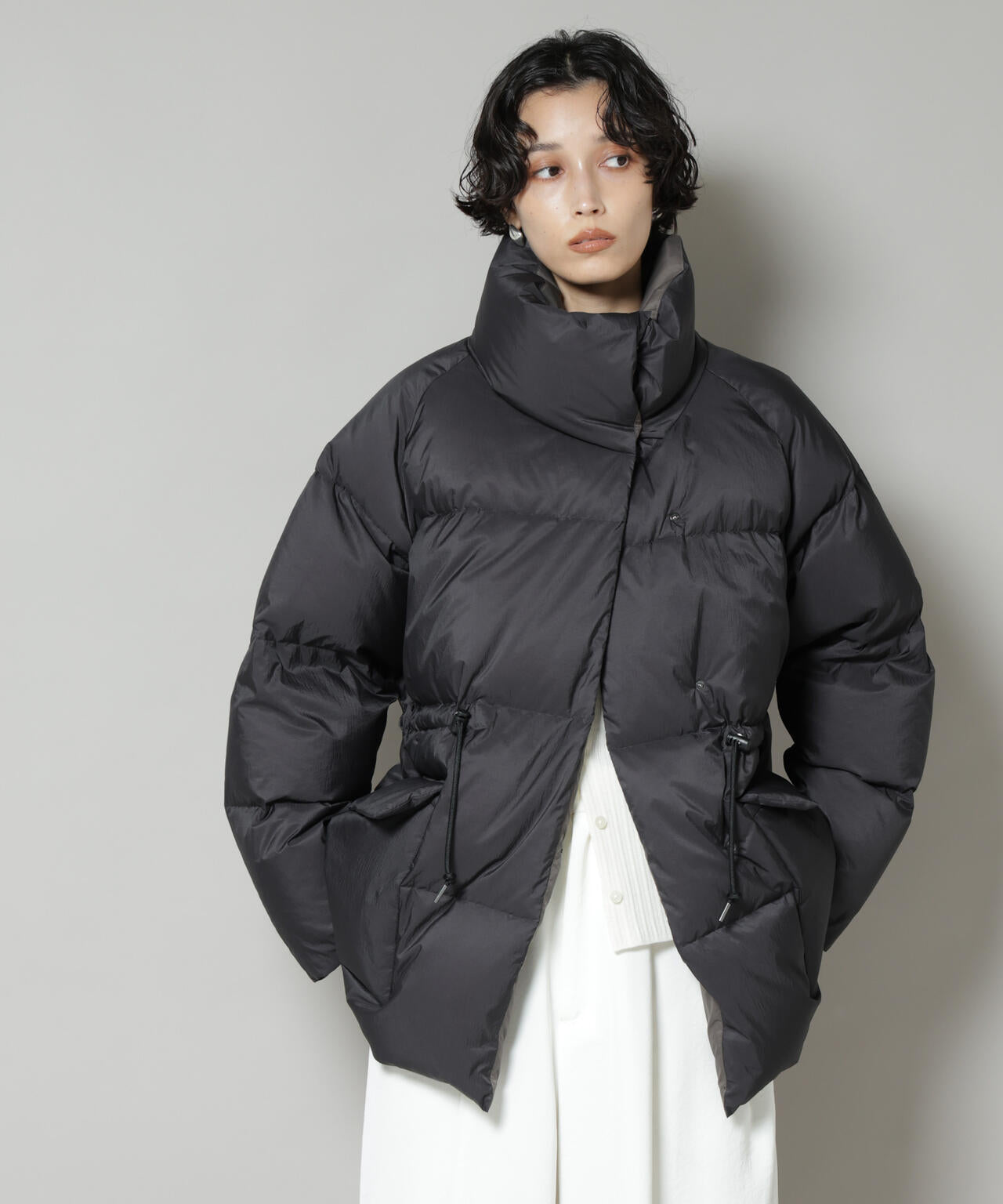 「西川ダウン(R)」バイカラーボリュームダウン