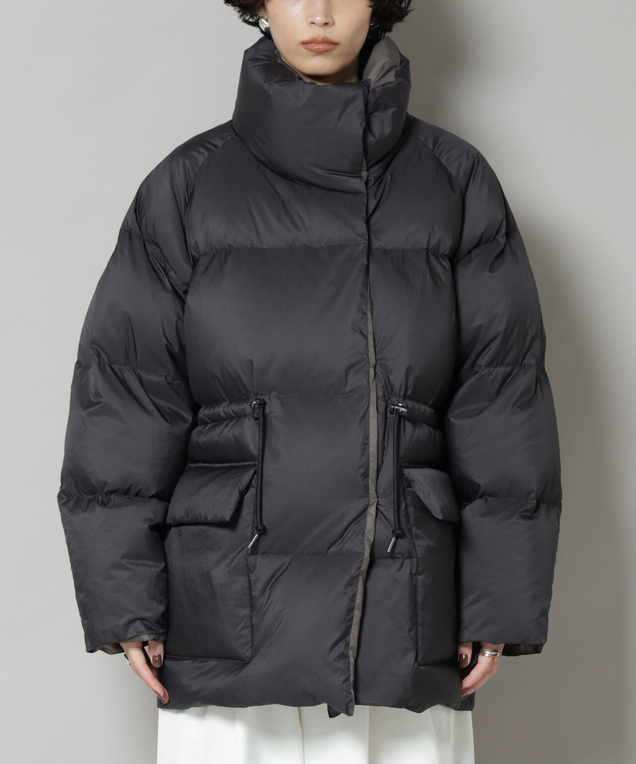 「西川ダウン(R)」バイカラーボリュームダウン