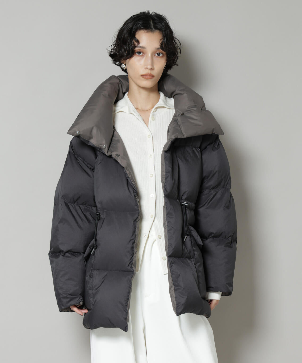 「西川ダウン(R)」バイカラーボリュームダウン