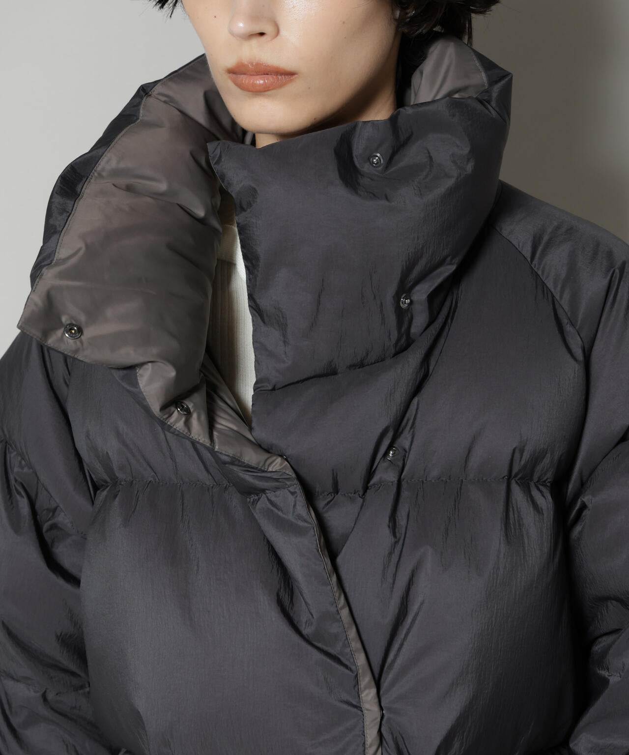 「西川ダウン(R)」バイカラーボリュームダウン