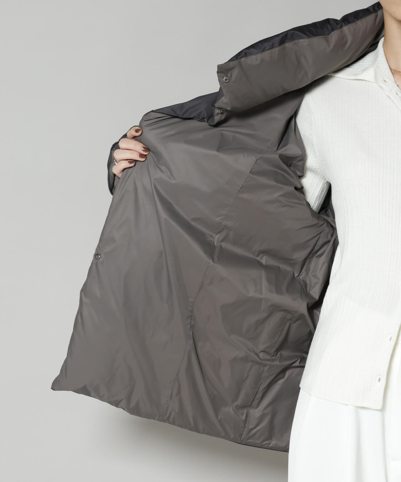 「西川ダウン(R)」バイカラーボリュームダウン