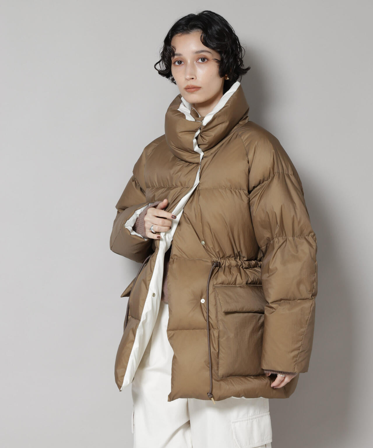 「西川ダウン(R)」バイカラーボリュームダウン