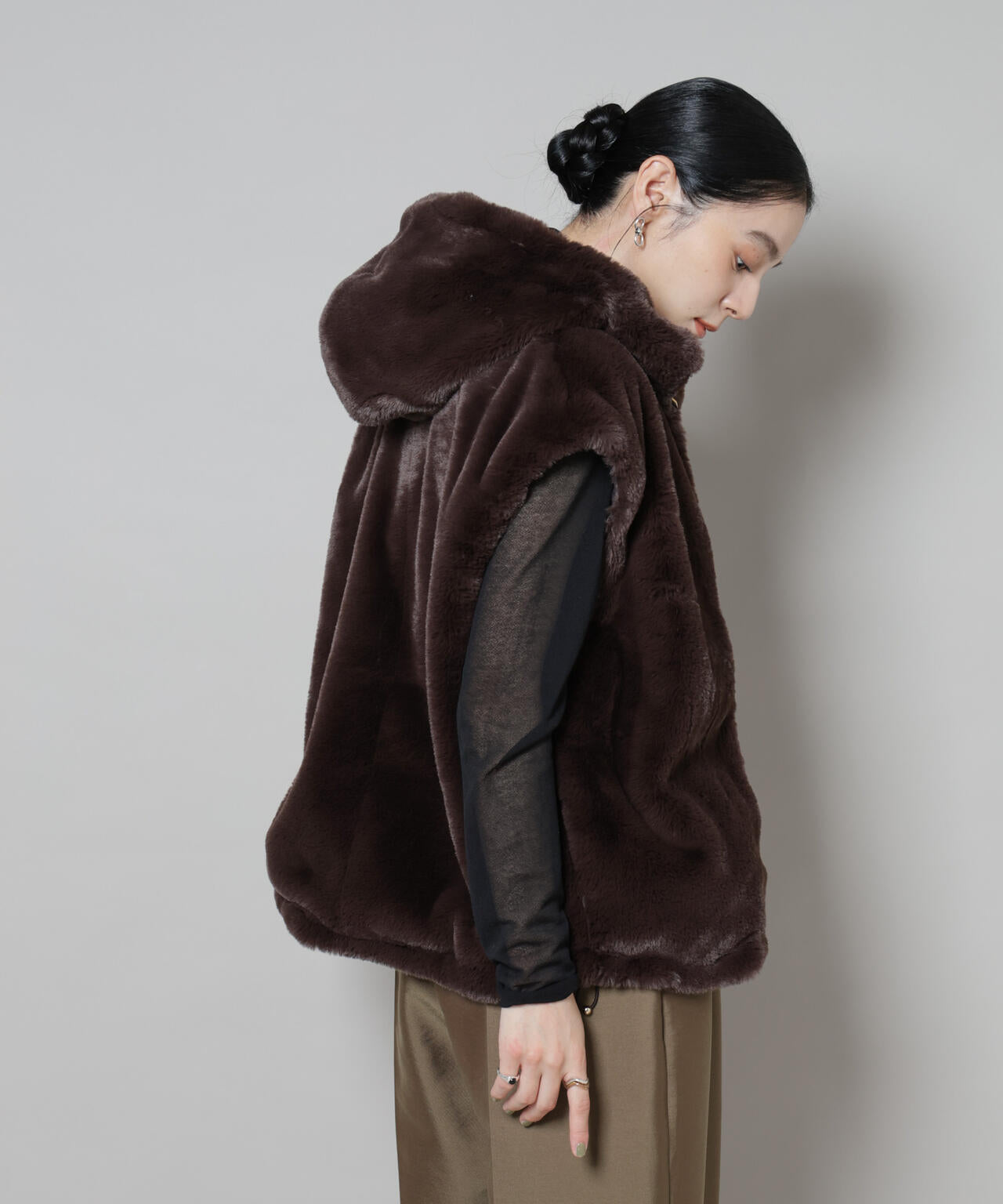 フェイクファーフードベスト | NANO universe（ナノ・ユニバース