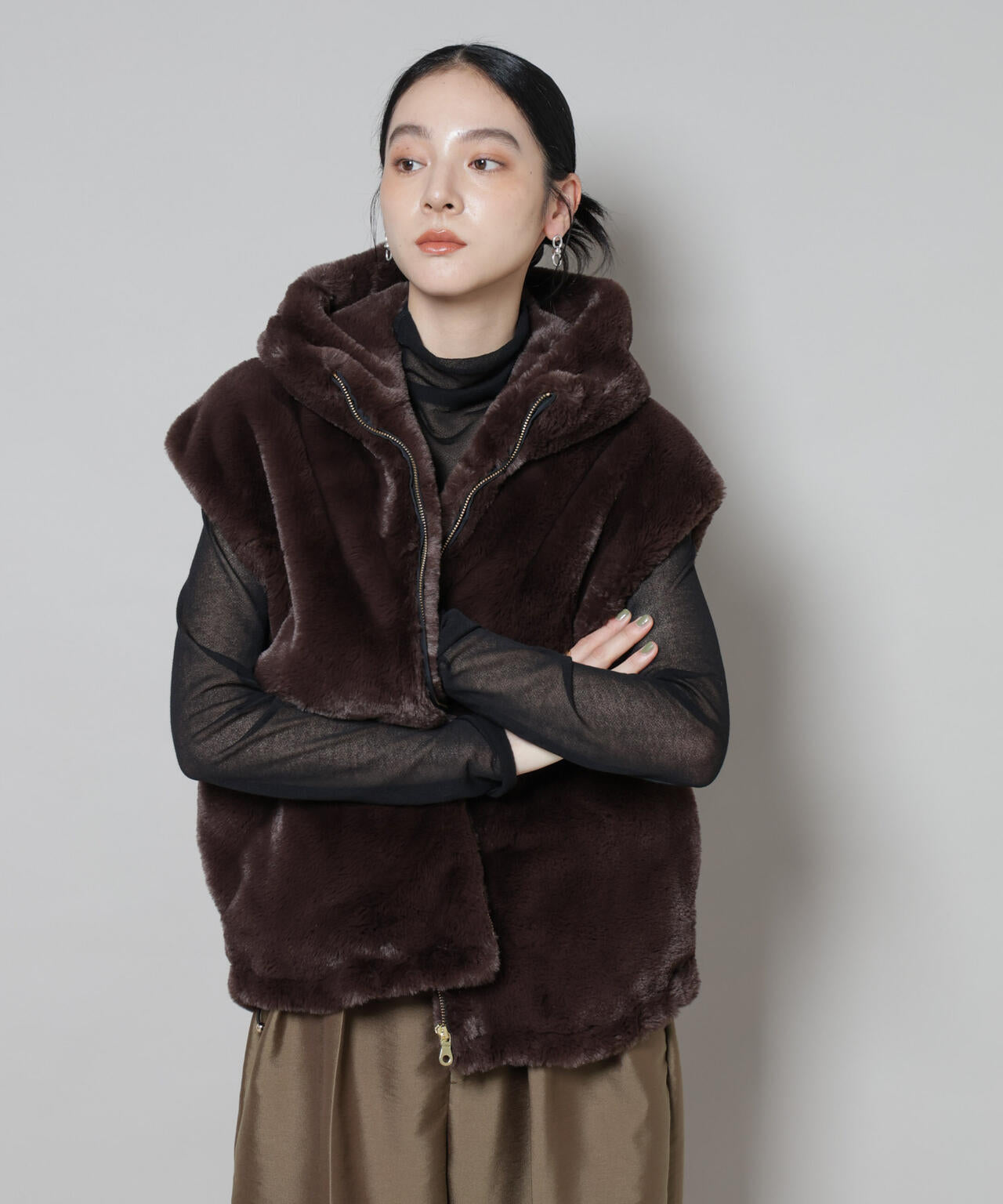 リアルフォックスファーフード付き中古美品XLサイズハーフベスト リアルフォックスファーフード付き中古美品XLサイズハーフベスト