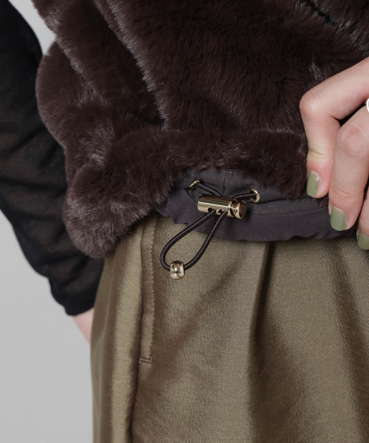 ナノ・ユニバース　フェイクファーフードベスト　今期品タグ付き新品 フェイクファーフードベスト | NANO universe（ナノ・ユニバース