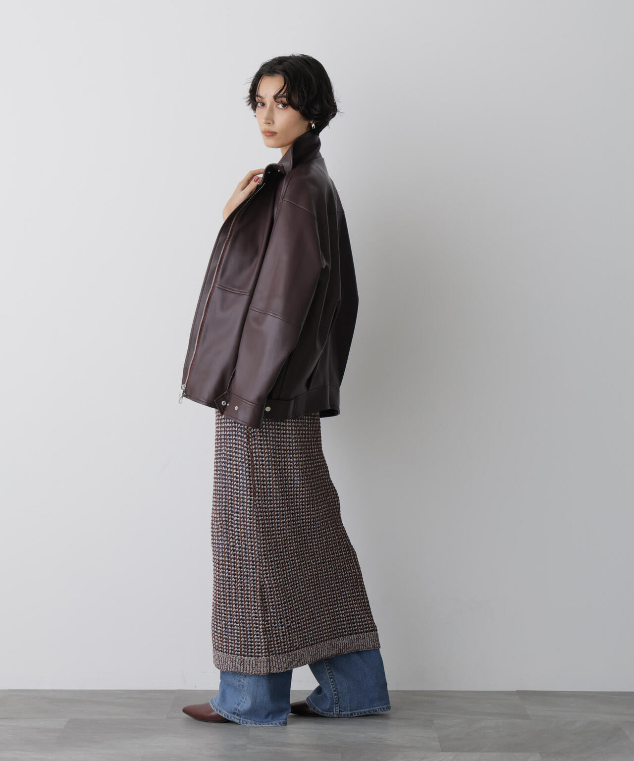 「STEVELOUR」スタンドフェイクレザージップブルゾン