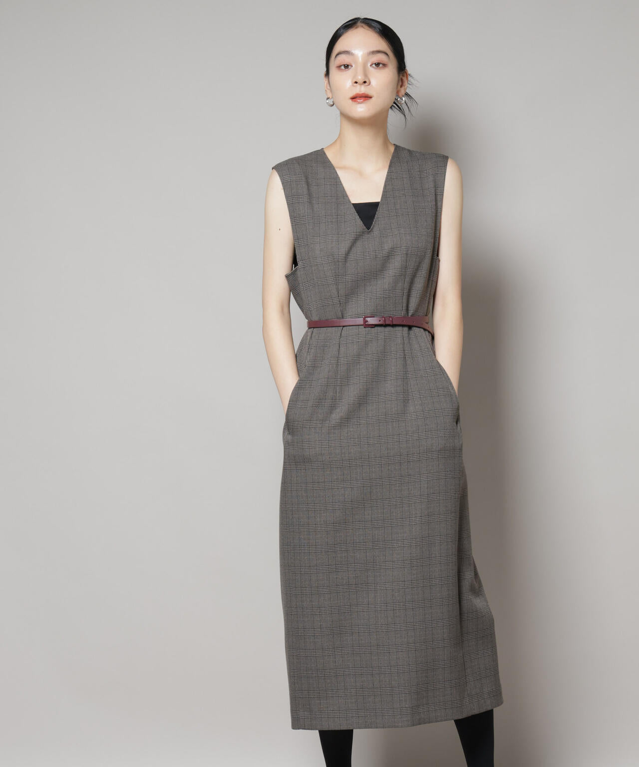ストレッチサージチェックVネックワンピース(セットアップ可)